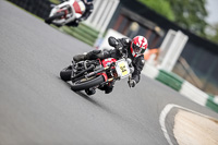 Vintage-motorcycle-club;eventdigitalimages;mallory-park;mallory-park-trackday-photographs;no-limits-trackdays;peter-wileman-photography;trackday-digital-images;trackday-photos;vmcc-festival-1000-bikes-photographs